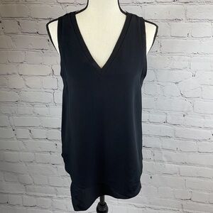 UEC Trouve deep V black tank xs